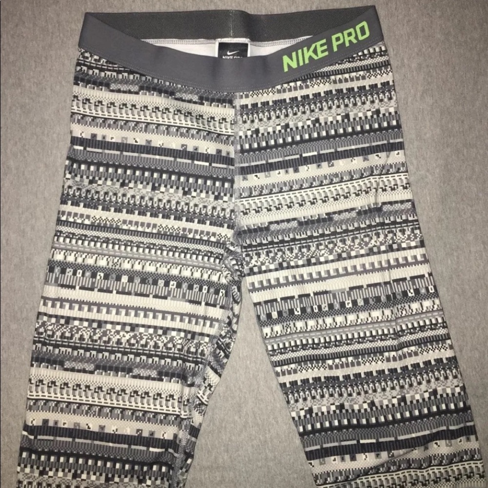Nike pro leggings